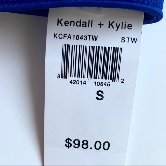 🆕 Kendall & Kylie Crop Top - Picture 6 of 7